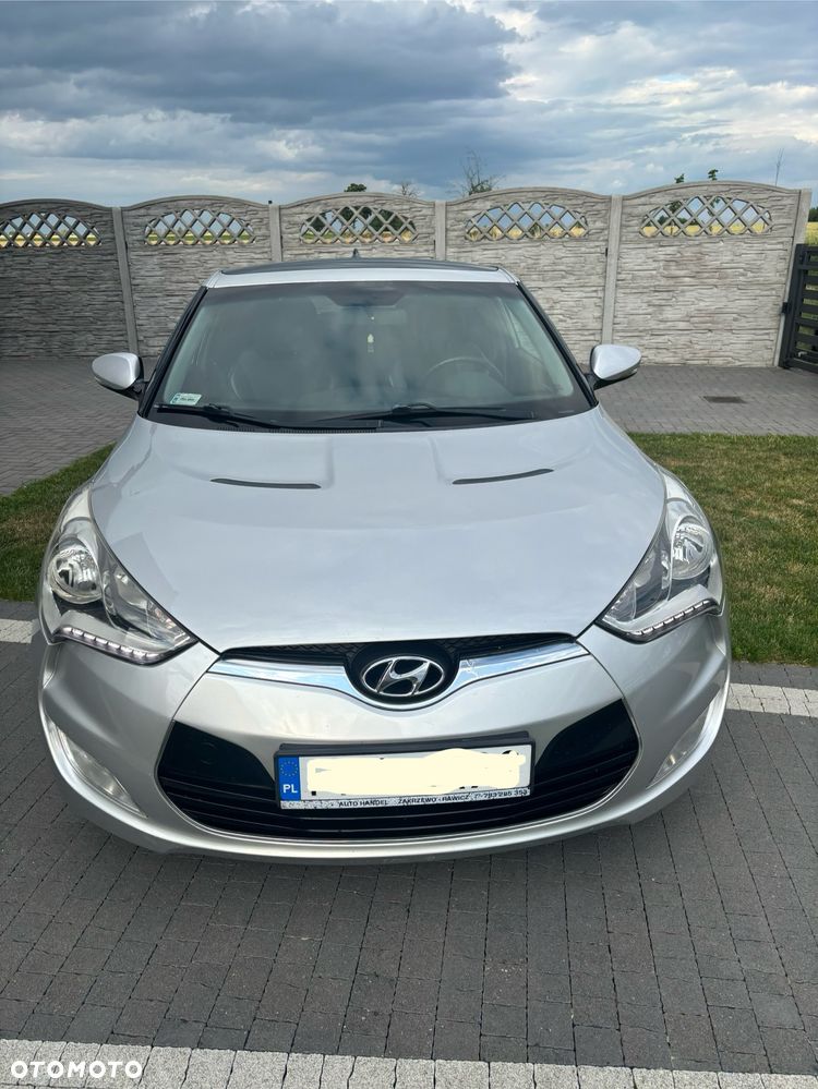 Hyundai Veloster - 34