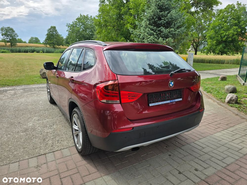 BMW X1 sDrive18i - 12