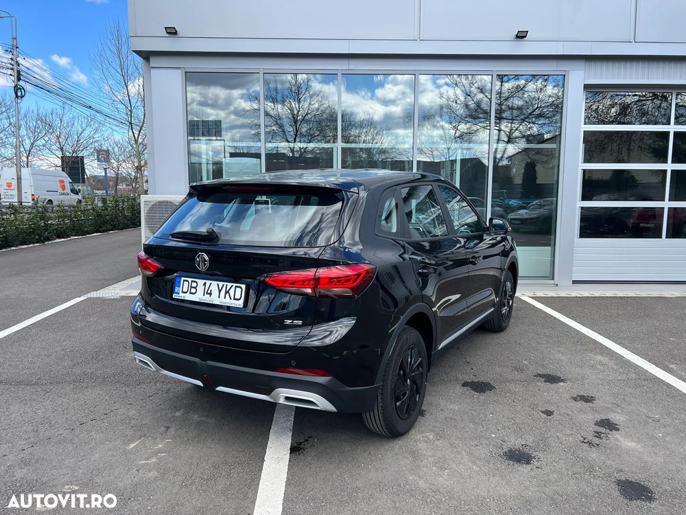 MG ZS ICE 1.5 Standard - 3