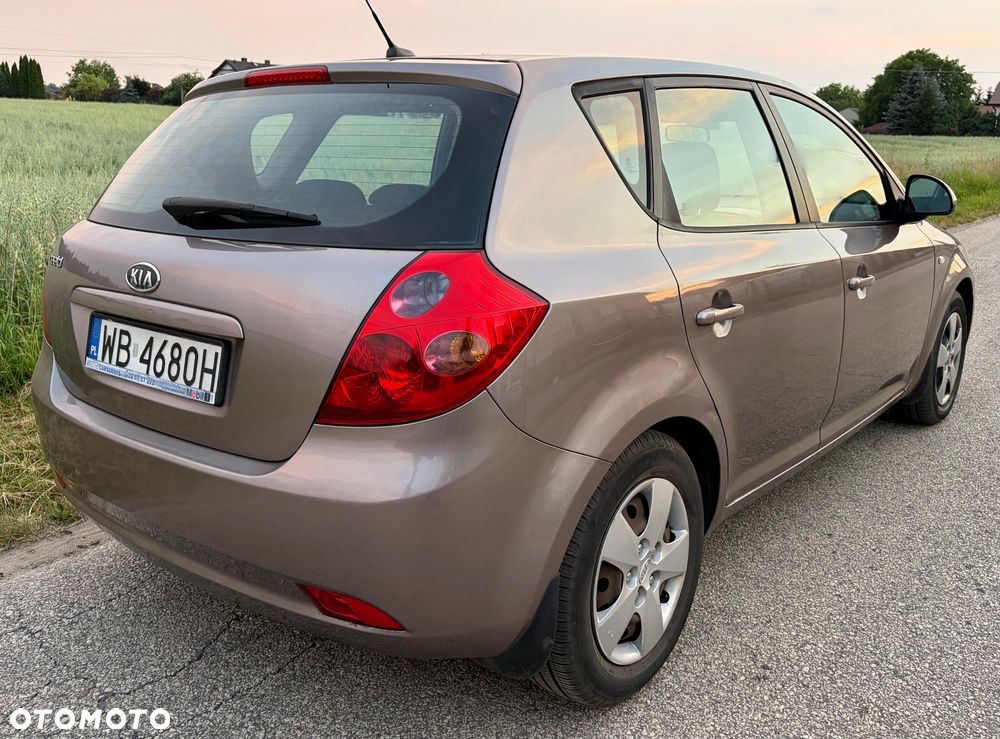 Kia Ceed 1.6 Crdi L - 3