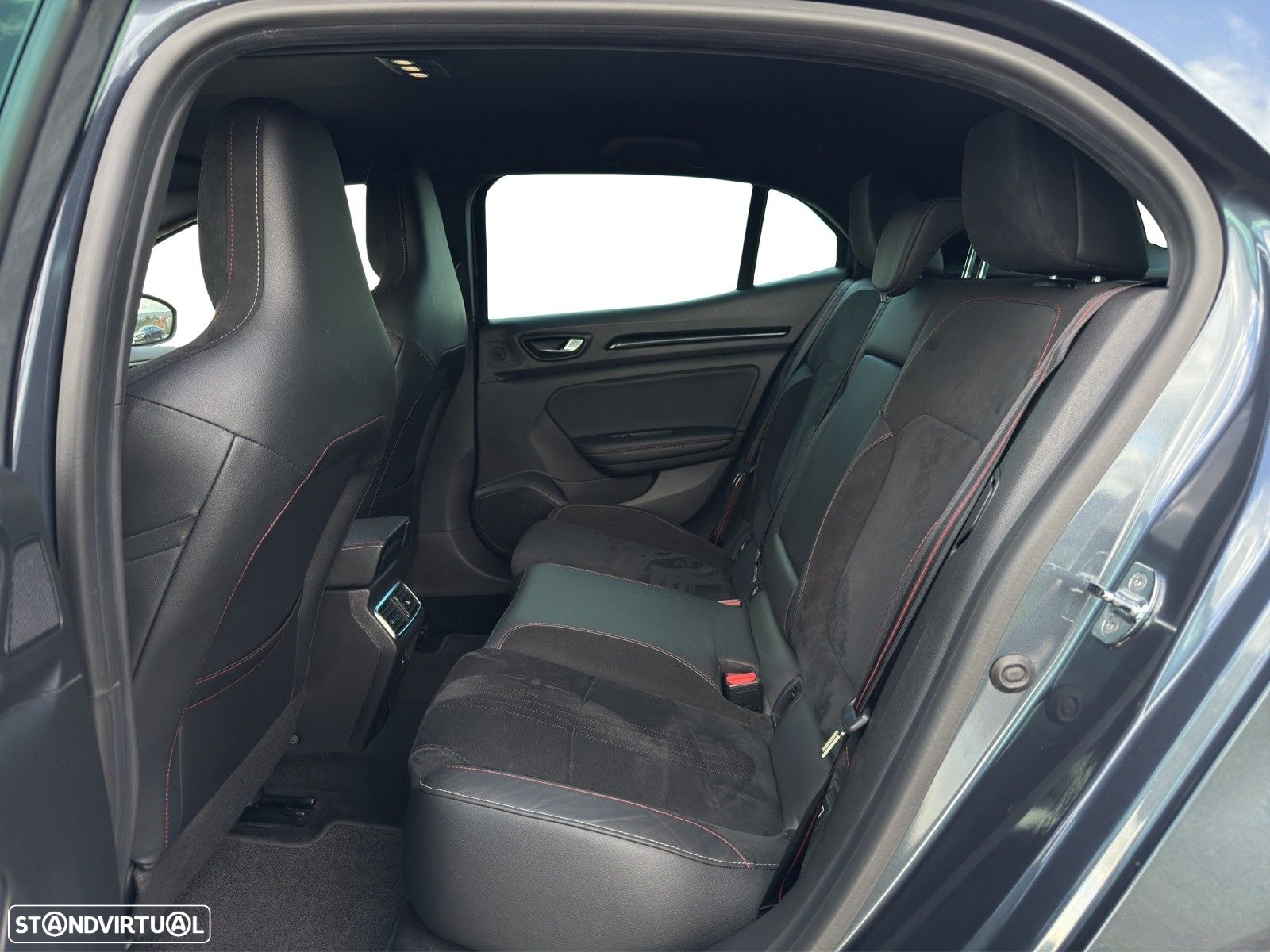 Renault Mégane 1.3 TCe R.S. Line EDC - 12