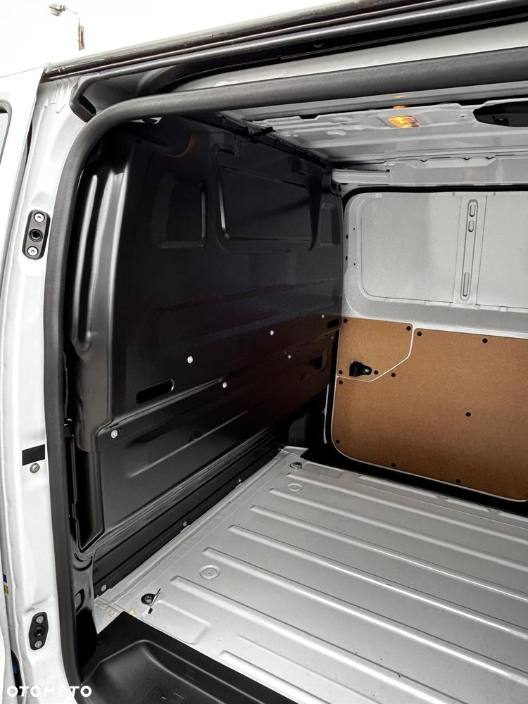 Opel Vivaro - 13