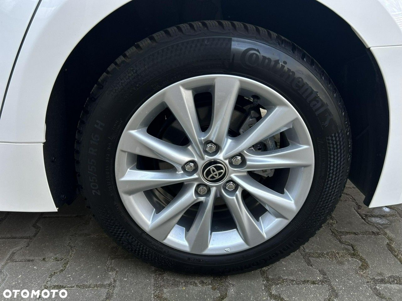 Toyota Corolla - 30