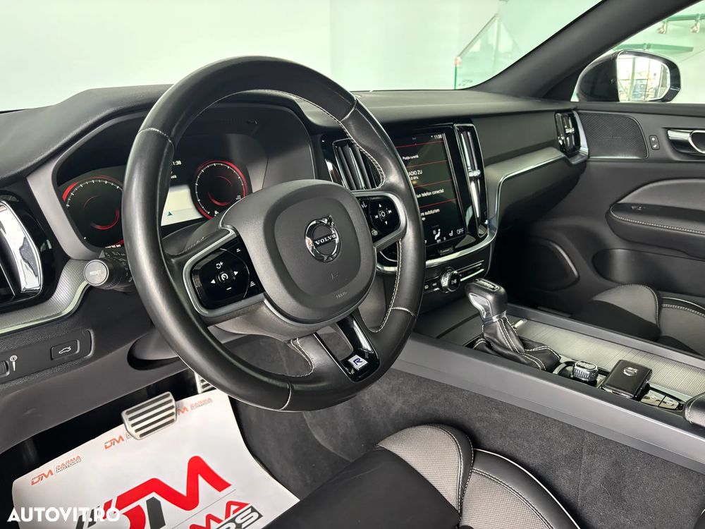 Volvo V60 T6 AWD Geartronic R-Design - 12