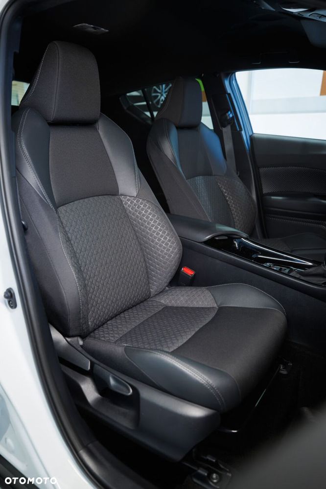 Toyota C-HR 1.8 Hybrid Style - 21