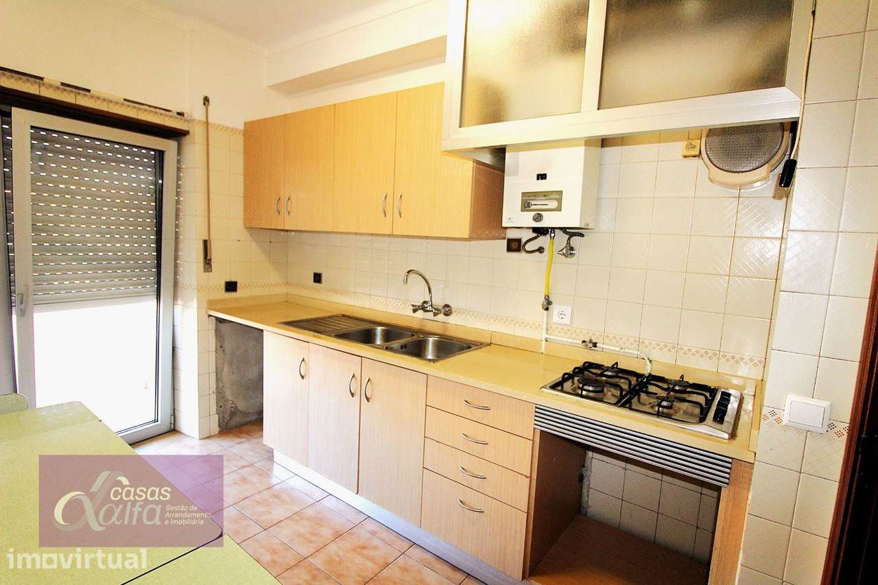 Apartamento T1 para Arrendamento | Avenida Marquês de Pombal  Leiria - Grande imagem: 2/11