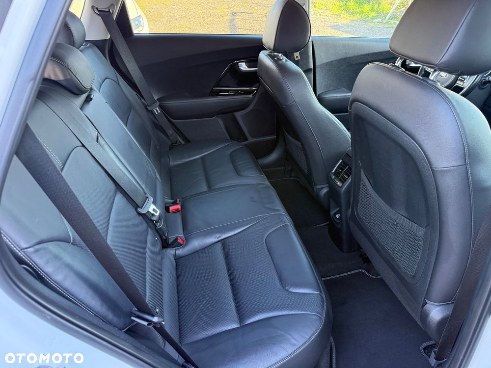 Kia Niro 1.6 GDI PHEV 2WD OPF Vision - 30