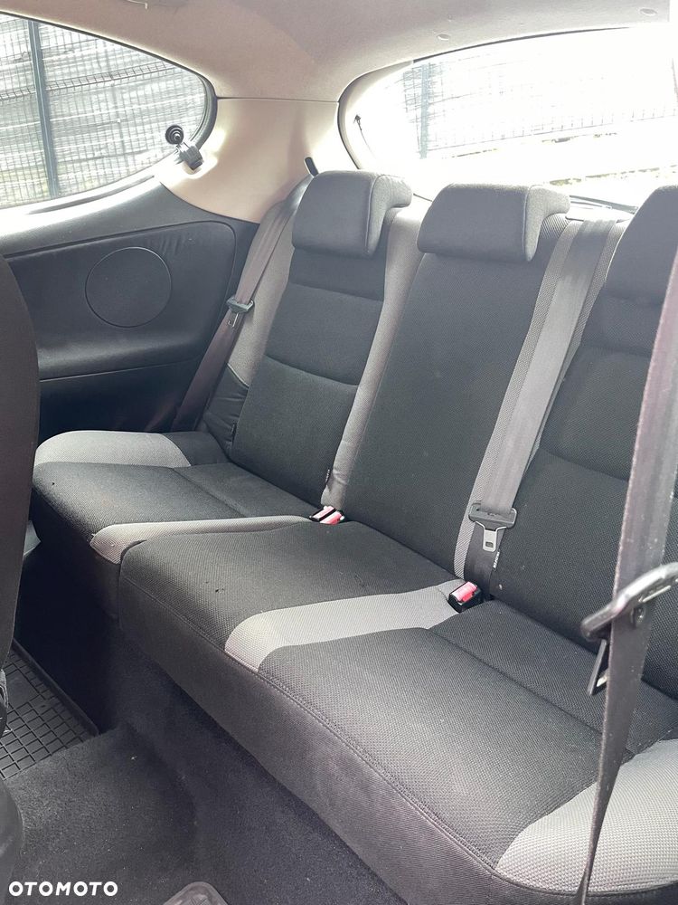 Peugeot 207 1.4 16V Trendy - 8