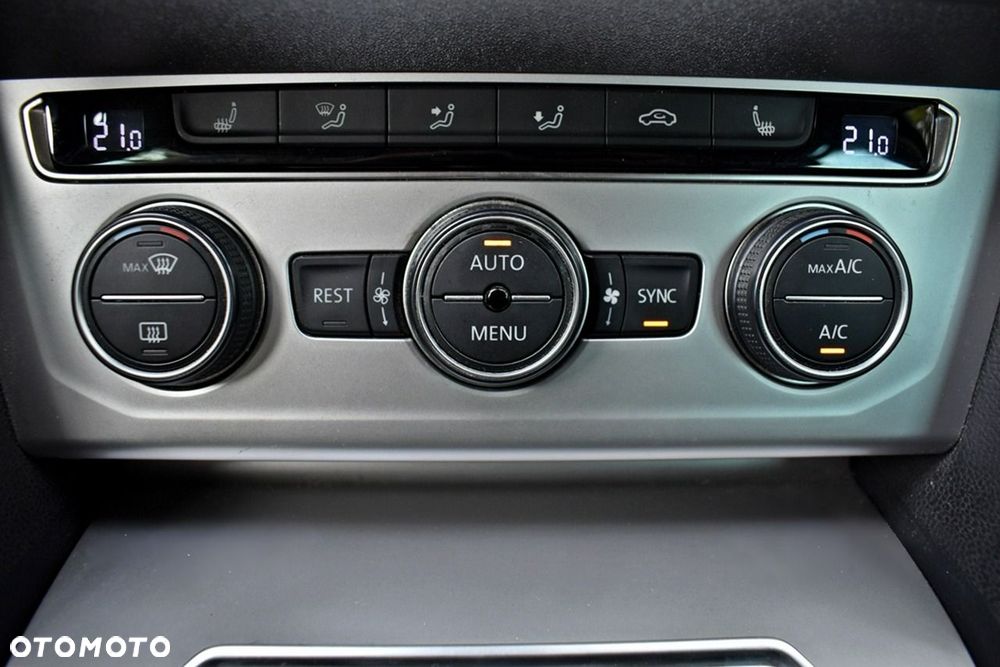 Volkswagen Passat Variant 1.8 TSI BMT Comfortline DSG - 25