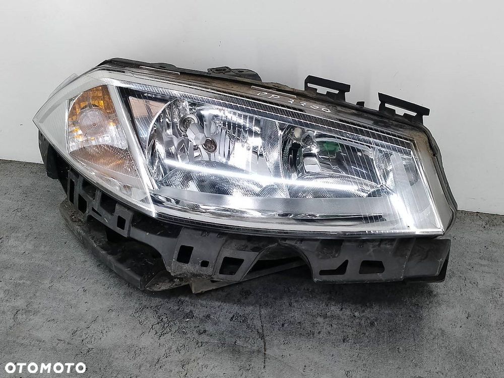 LAMPA PRZÓD PRAWA RENAULT MEGANE II 20-A289 - 1