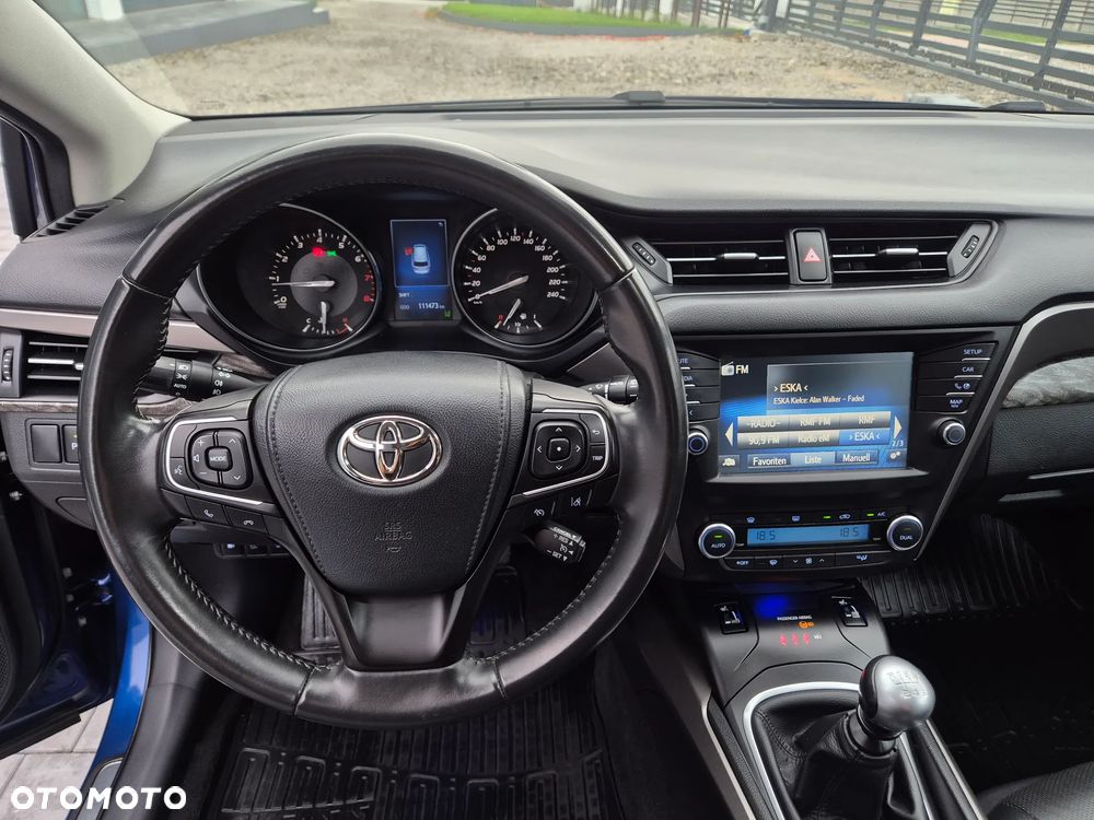Toyota Avensis 1.8 Premium - 20
