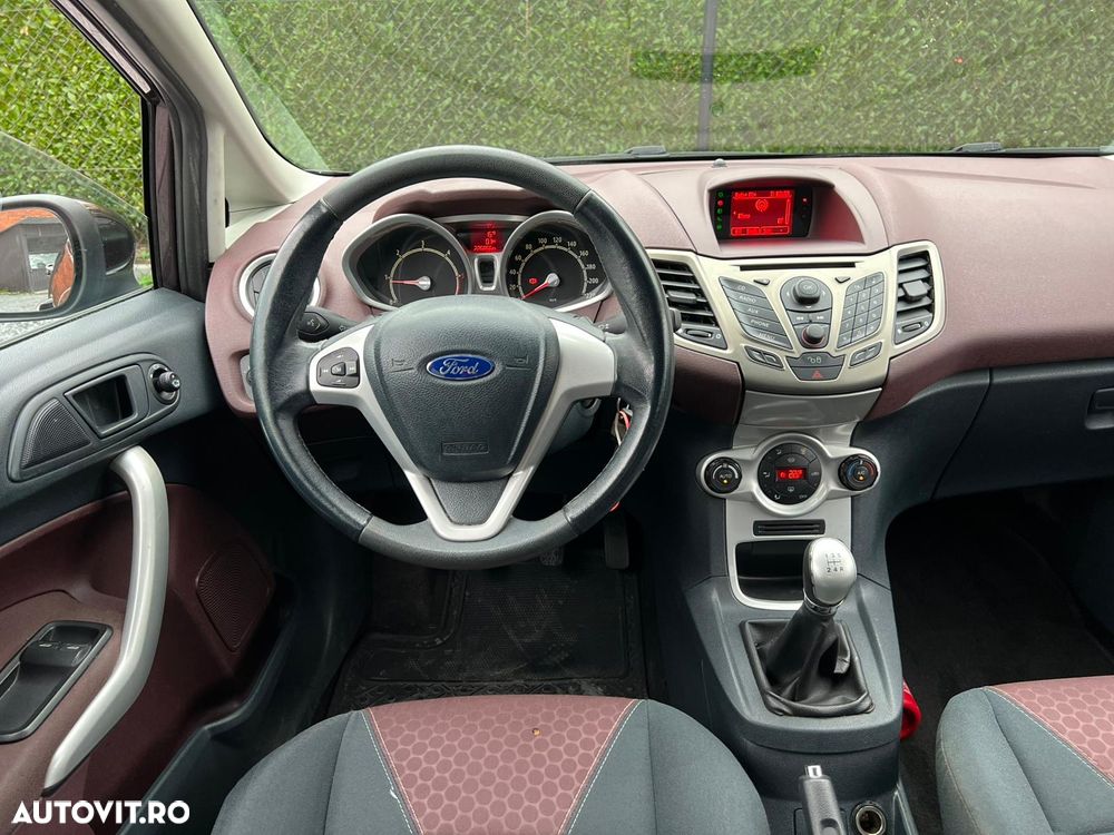 Ford Fiesta 1.6 TDCI Titanium - 17
