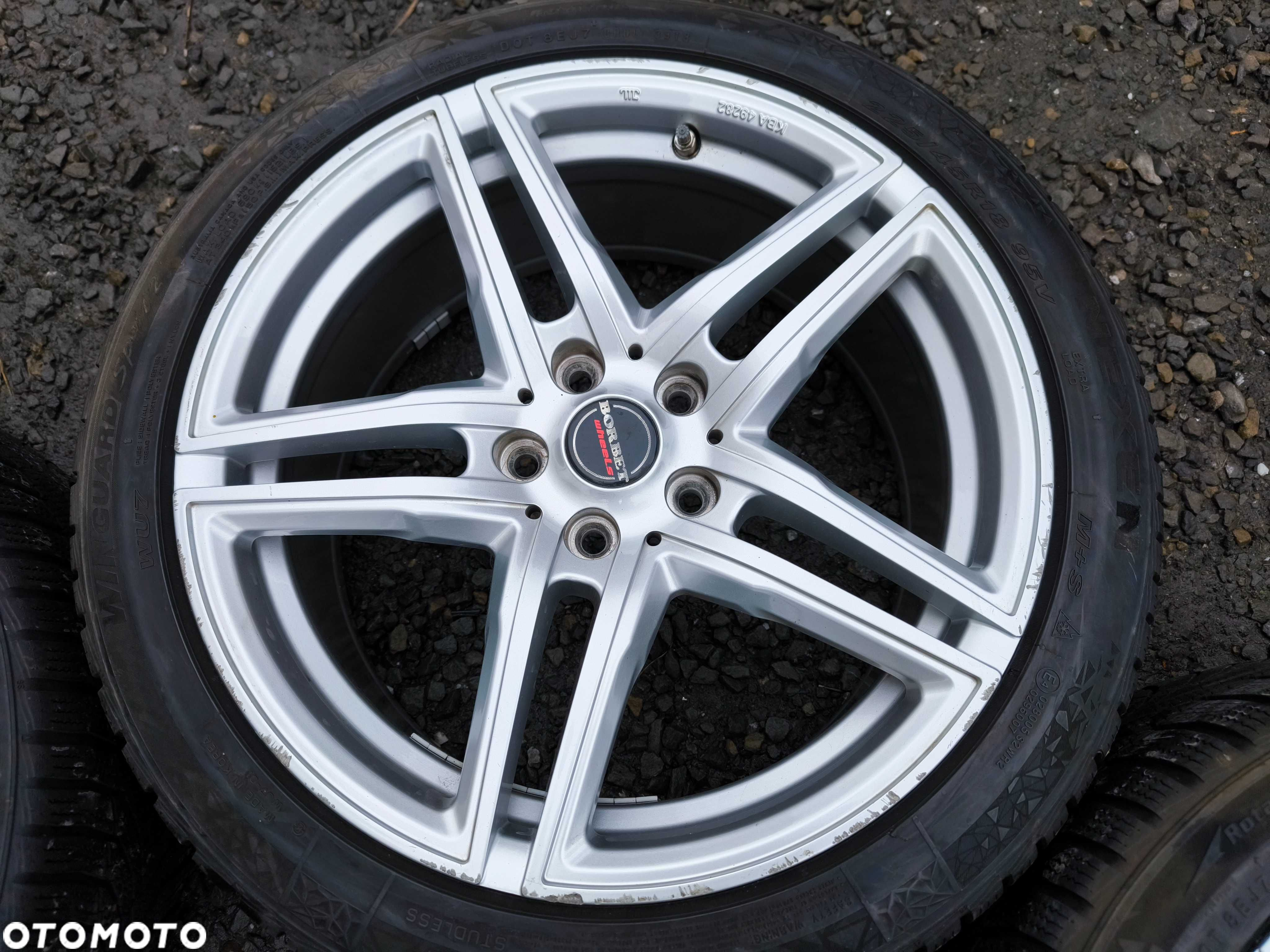 Koła Skoda VW Audi Seat Mercedes BMW 18 cali 5x112 ET45 Opony 225/45 - 4
