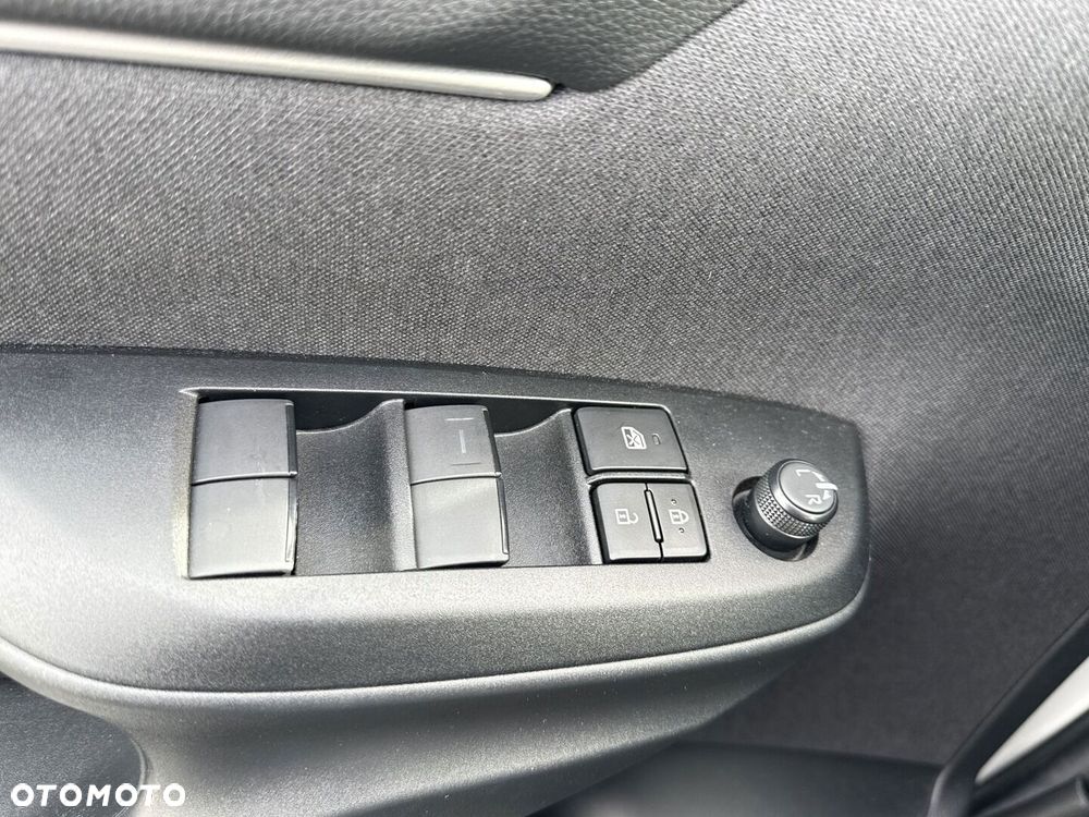 Toyota Yaris Hybrid 1.5 Style - 17