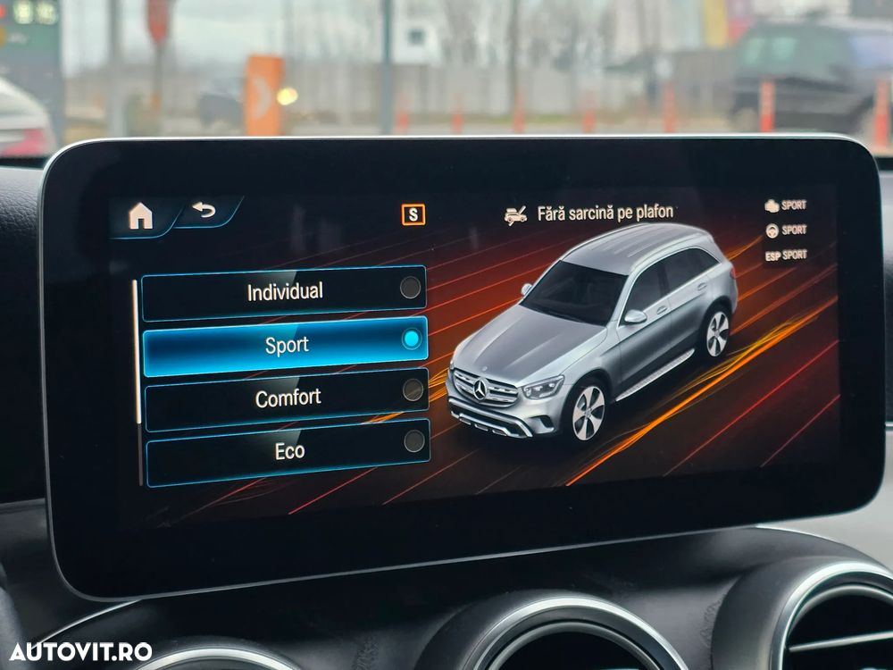 Mercedes-Benz GLC - 31