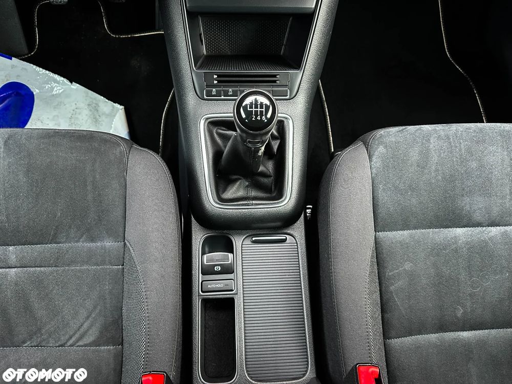 Volkswagen Tiguan - 38
