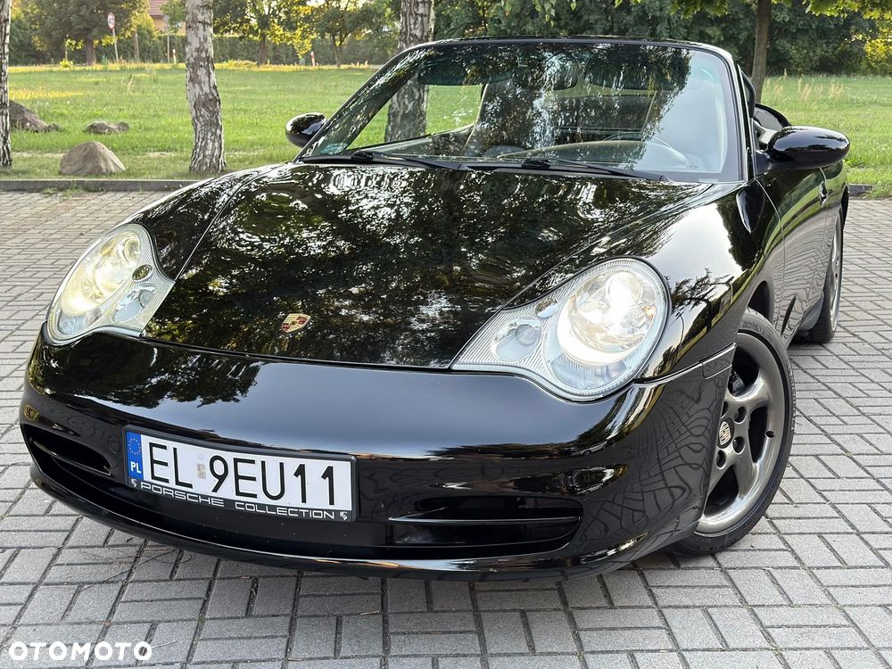 Porsche 911 Carrera - 36