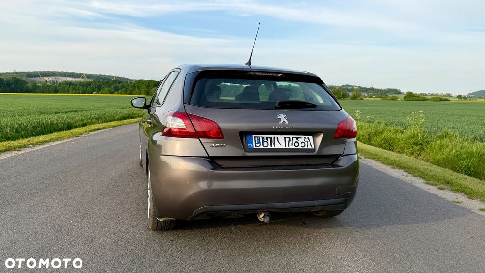 Peugeot 308 1.2 VTi/PureTech Active - 4