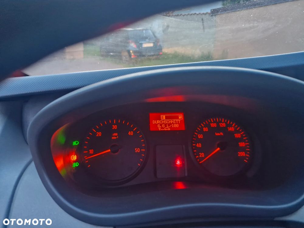Opel Vivaro - 15