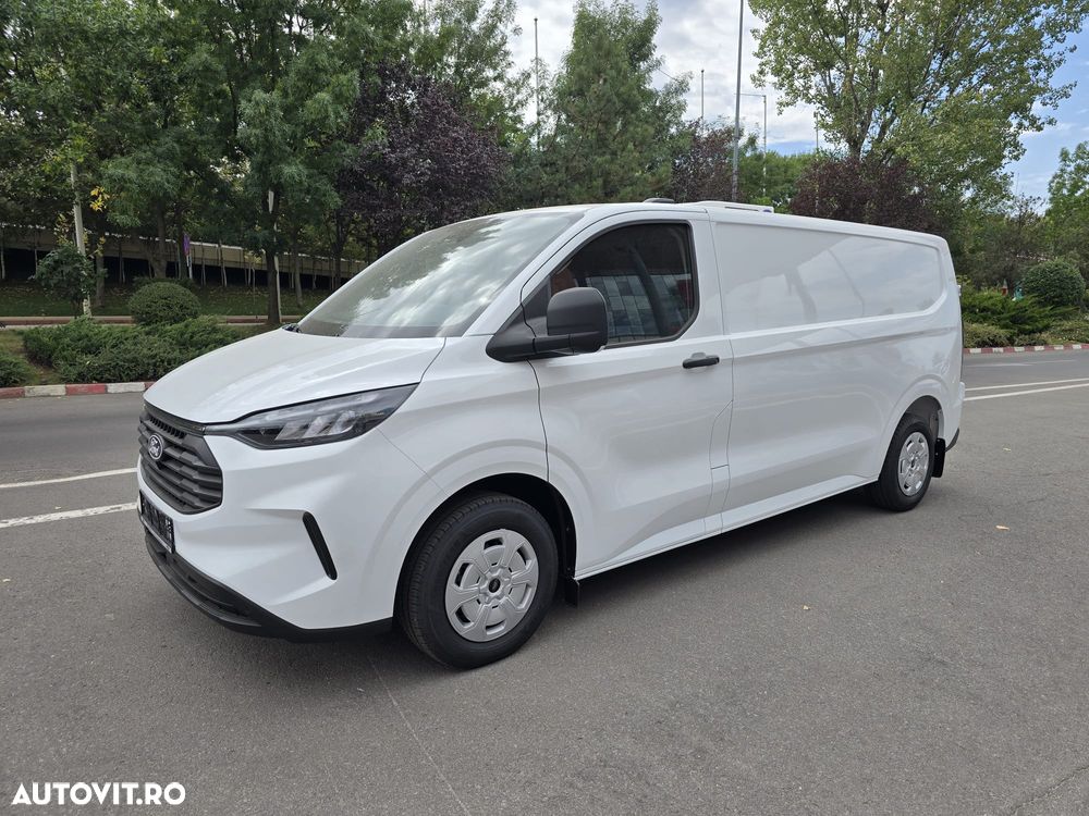 Ford Custom - 5