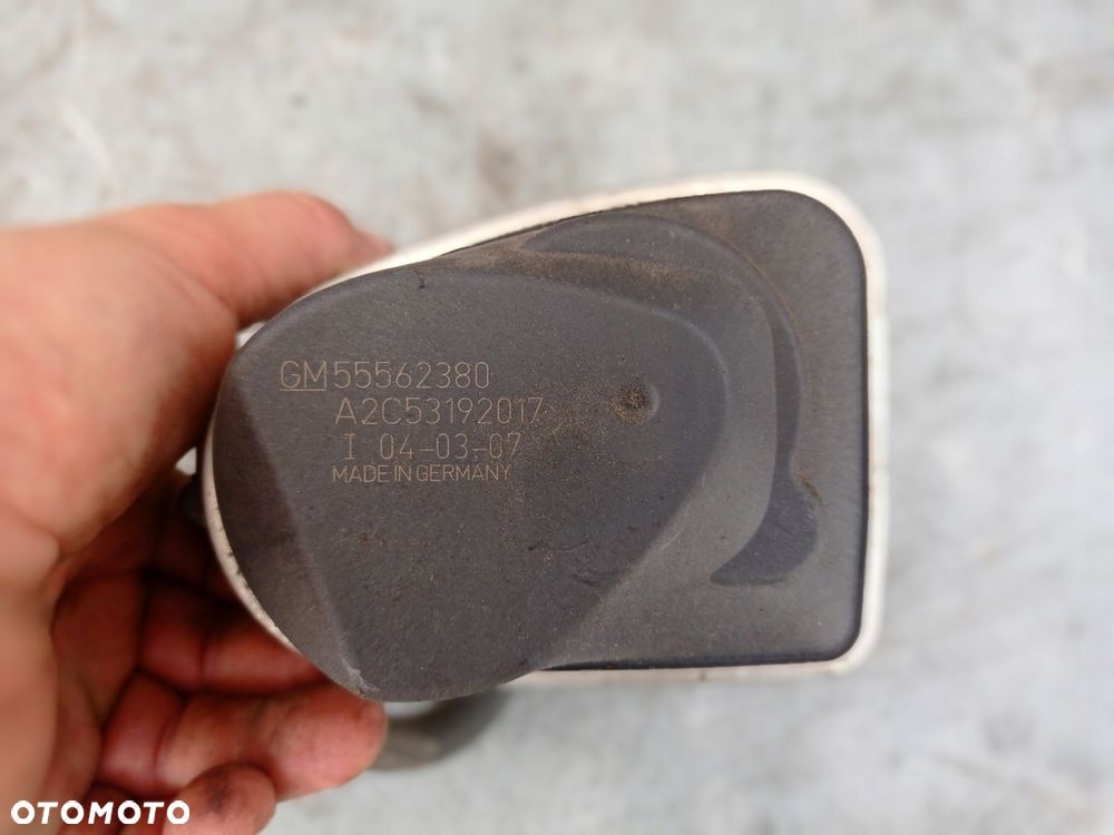 przepustnica opel astra h 1.8 55562380 - 2