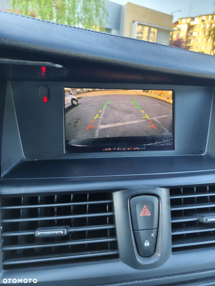 Renault Latitude - 6