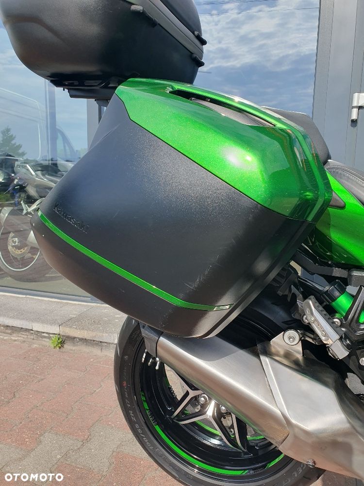 Kawasaki H2 - 38