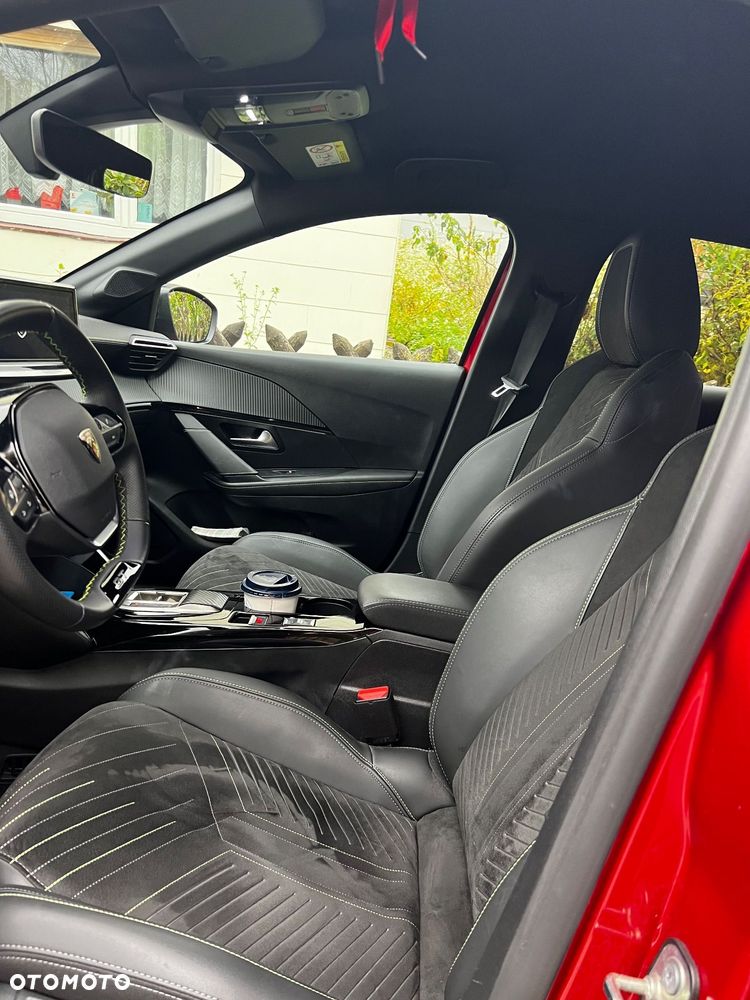 Peugeot 208 1.2 PureTech GT S&S EAT8 - 5