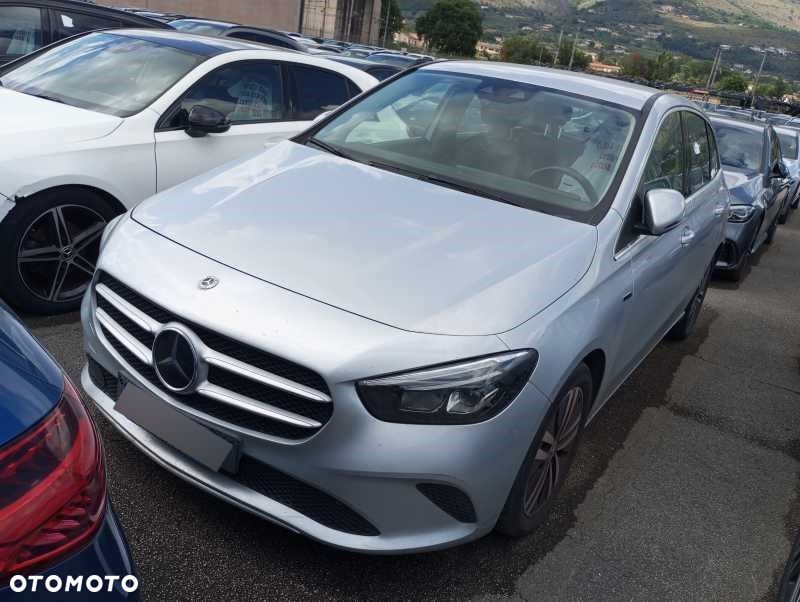 Mercedes-Benz Klasa B 250 e PHEV 8G-DCT - 1