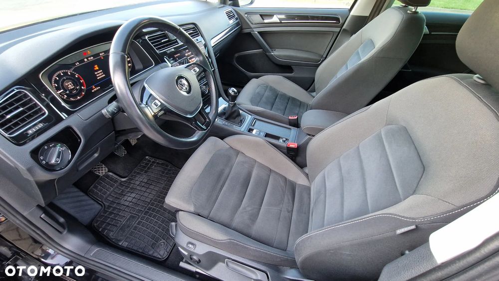 Volkswagen Golf 1.5 TSI BMT Highline - 17