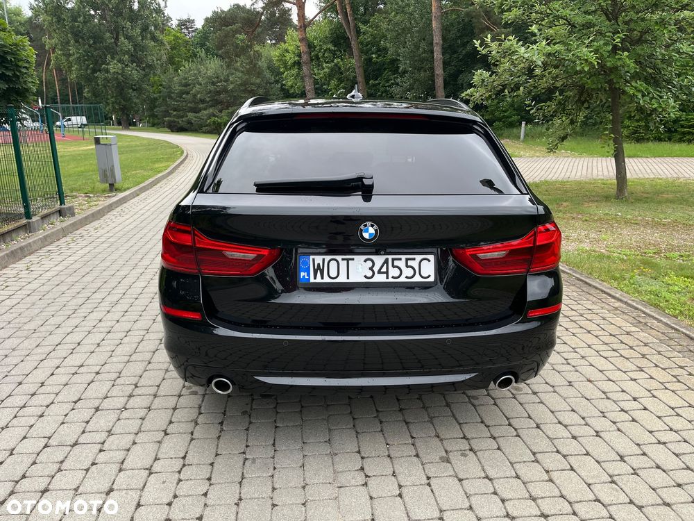 BMW Seria 5 518d - 4