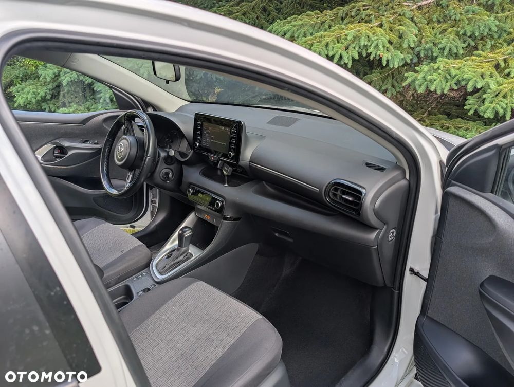 Toyota Yaris Hybrid 1.5 Comfort - 8