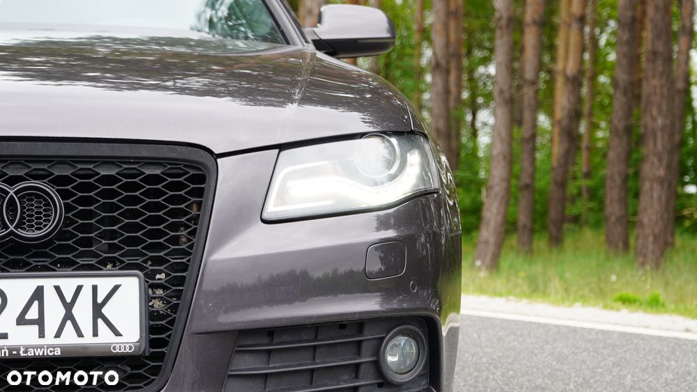 Audi A4 Avant 2.0 TDI DPF quattro S line Sportpaket (plus) - 2