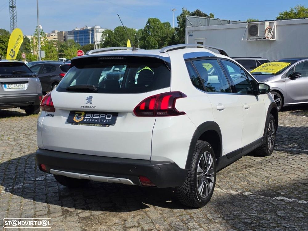 Peugeot 2008 1.2 PureTech Allure EAT6 - 8