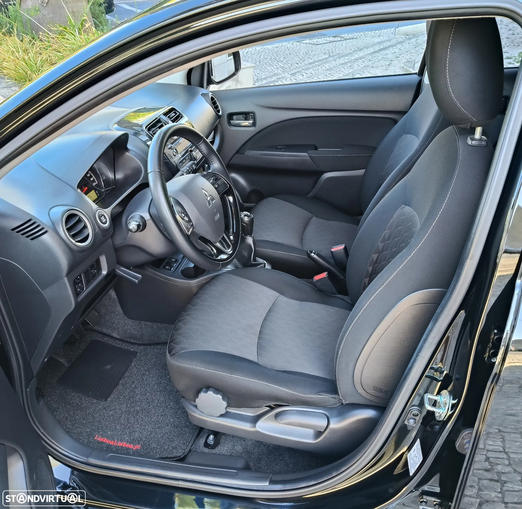 Mitsubishi Space Star 1.2 Intense - 11