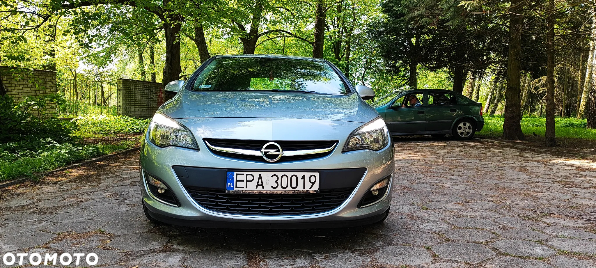 Opel Astra IV 1.6 T SIDI Cosmo S&S - 30