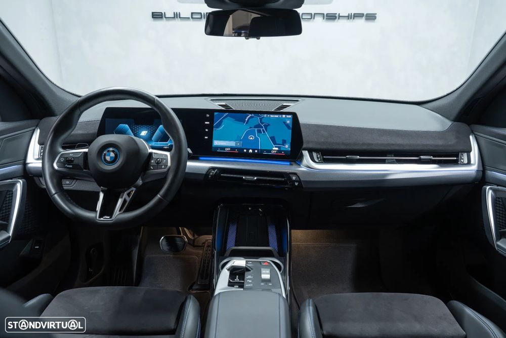 BMW iX2 eDrive20 Pack Desportivo M Pro - 21