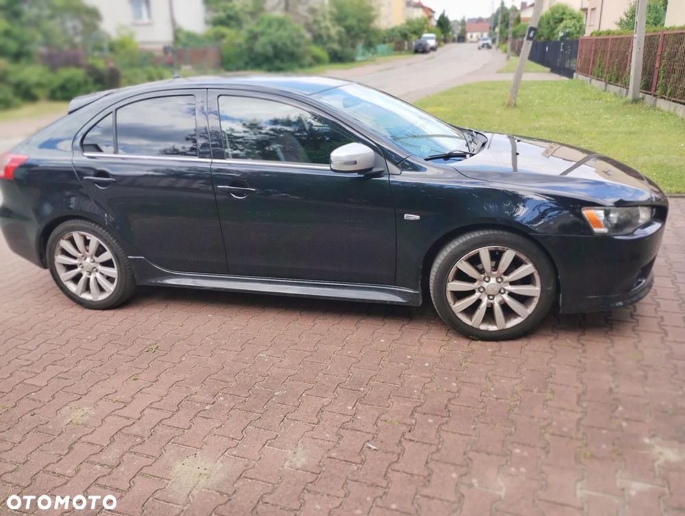 Mitsubishi Lancer - 9