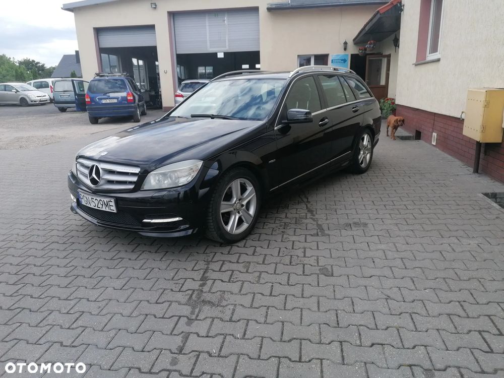 Mercedes-Benz Klasa C 220 CDI DPF (BlueEFFICIENCY) Avantgarde - 3