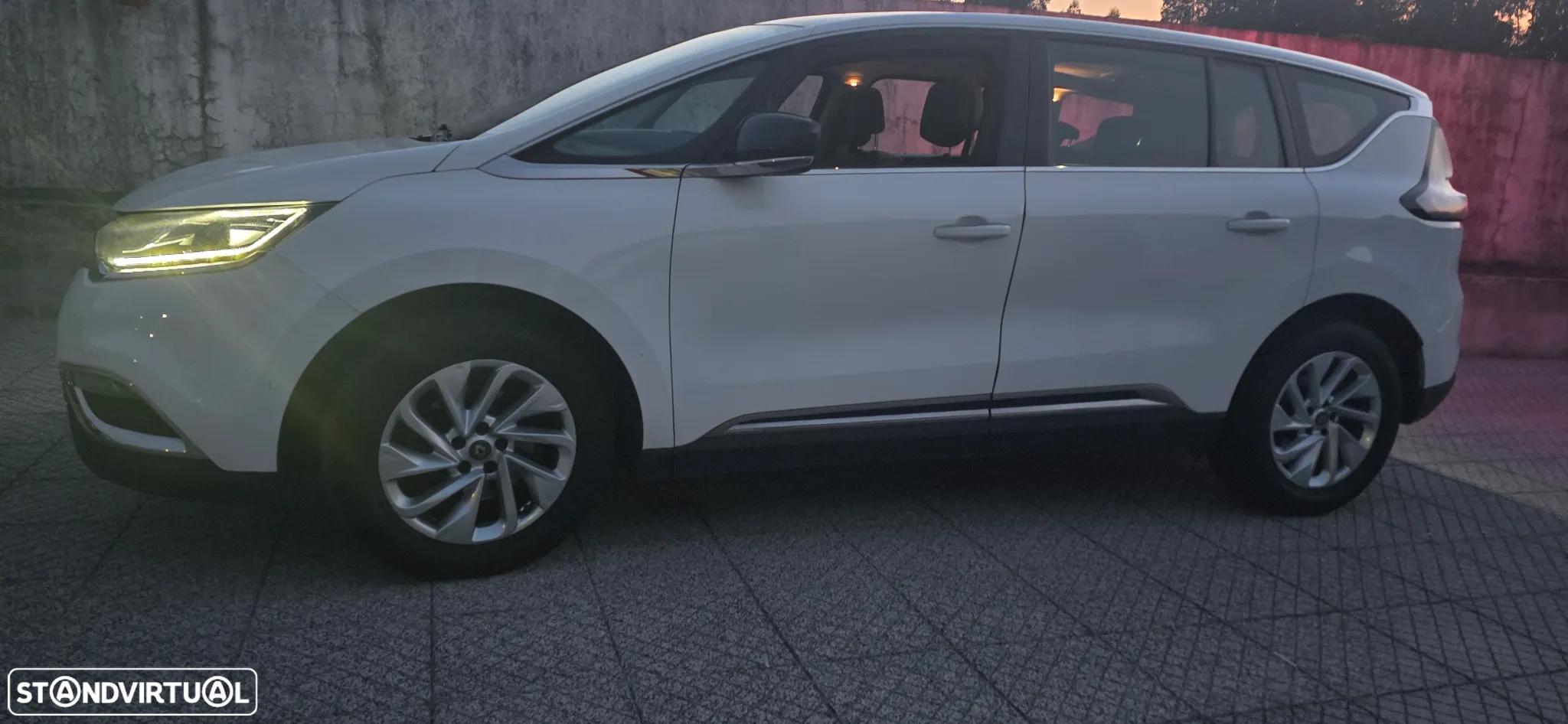 Renault Espace 1.6 dCi Zen - 11