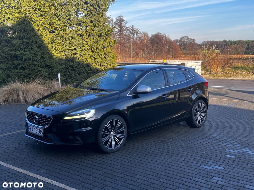 Volvo V40 D4 Geartronic RDesign - 1