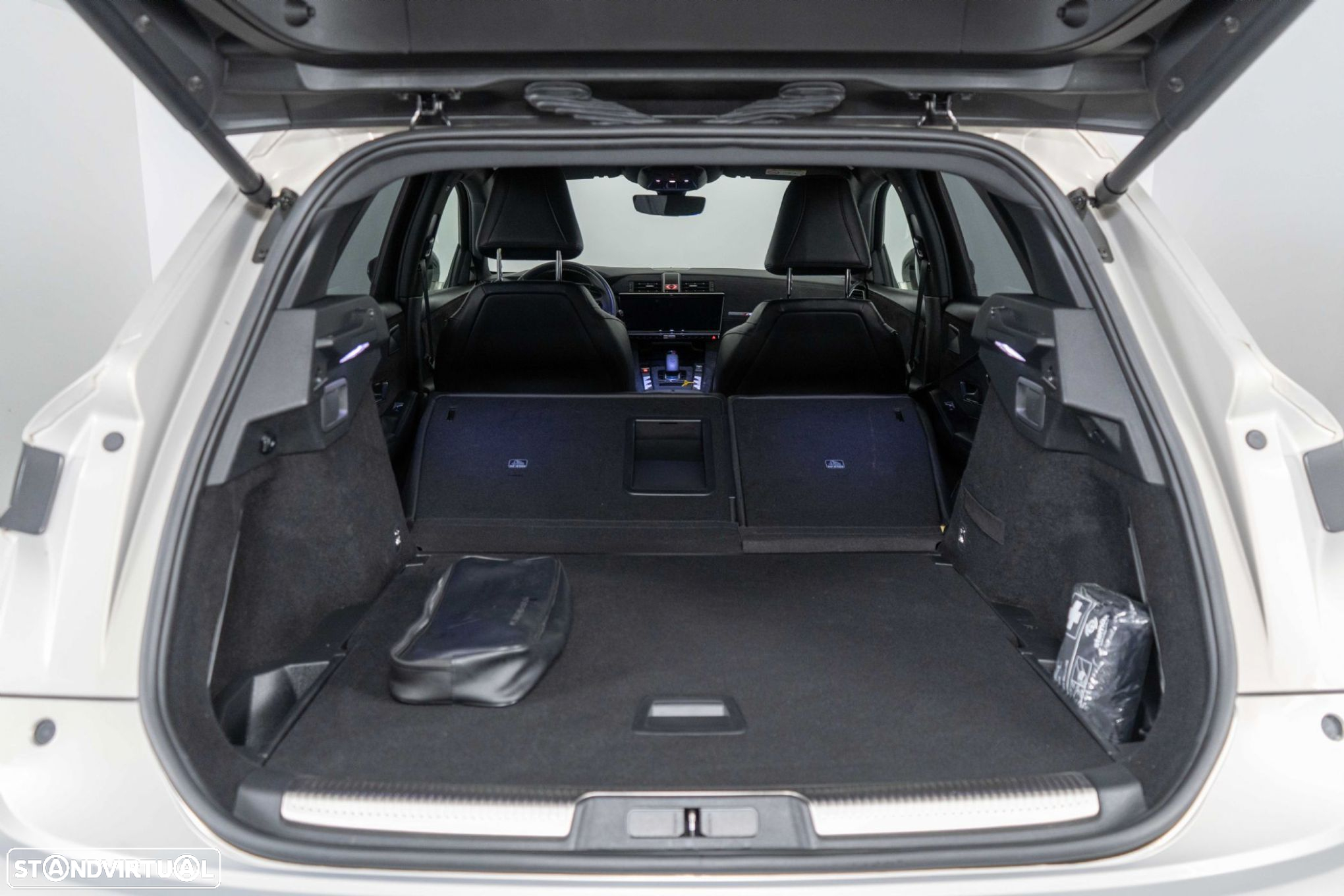 DS DS7 Crossback E-Tense Performance Line EAT8 - 14