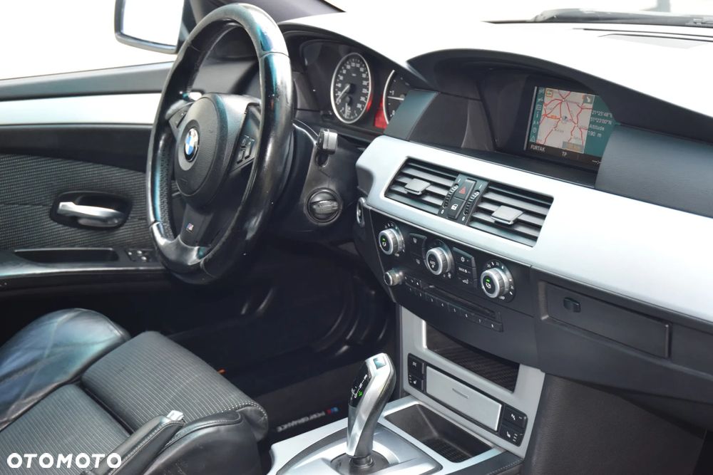 BMW Seria 5 520d - 34