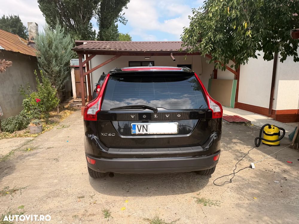 Volvo XC 60 D3 Start-Stop Momentum - 1