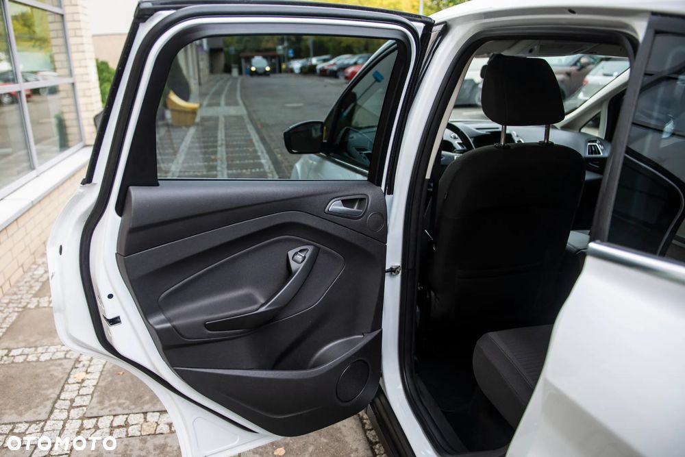 Ford C-MAX 2.0 TDCi Start-Stop-System Titanium - 18