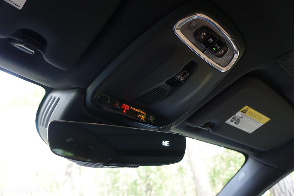 Volvo XC 60 T5 AWD Geartronic Momentum Pro - 26