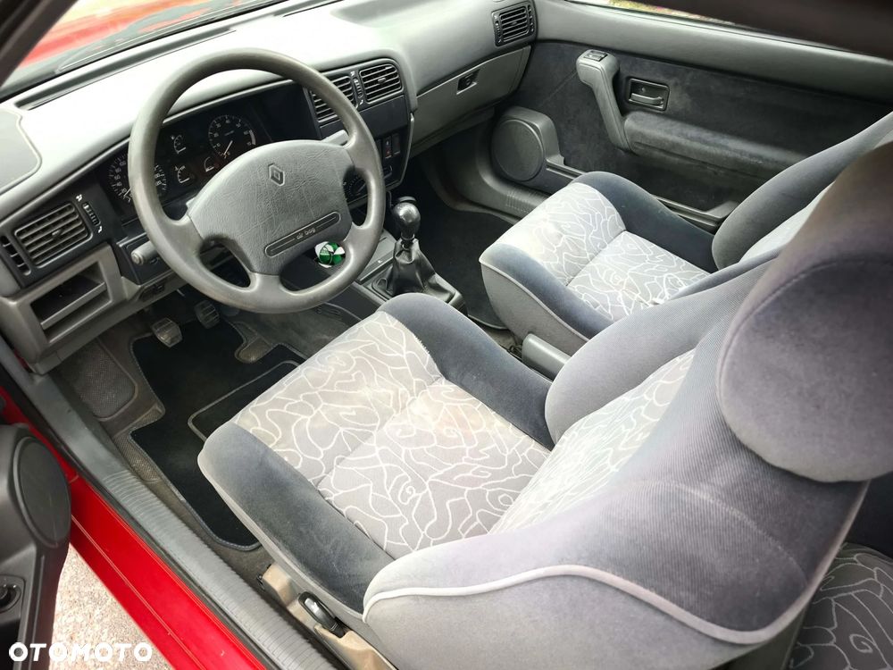 Renault 19 1.8 - 22