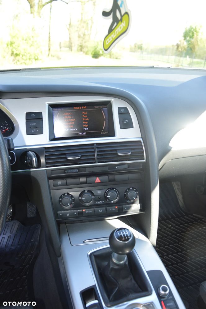 Audi A6 Avant 2.0 TDI DPF - 13