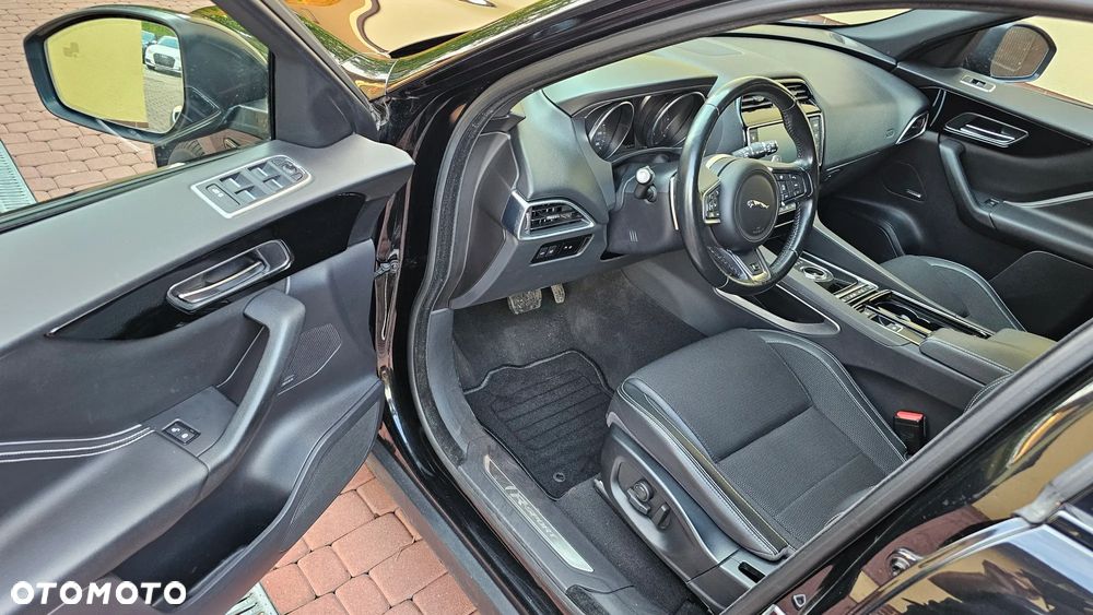 Jaguar F-Pace 30d AWD 300 Sport - 30