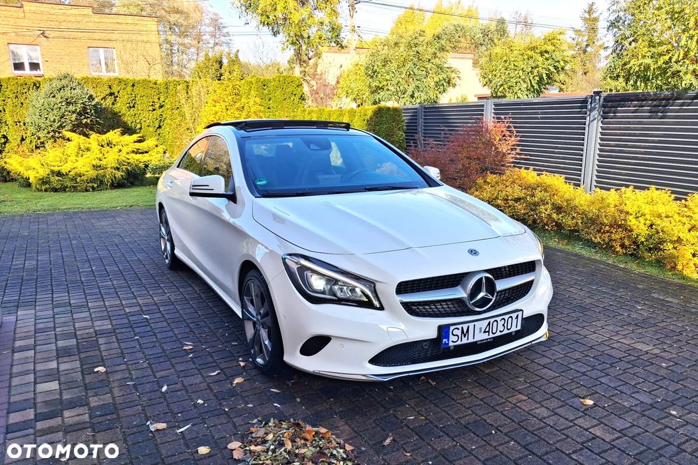 Mercedes-Benz CLA 200 - 1
